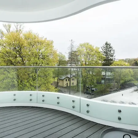 Meerhof Luxury Apartment-free Garage Parking Apartment