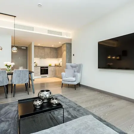 Meerhof Luxury Apartment-free Garage Parking *
