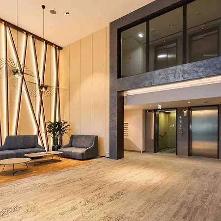 Meerhof Luxury Apartment-free Garage Parking